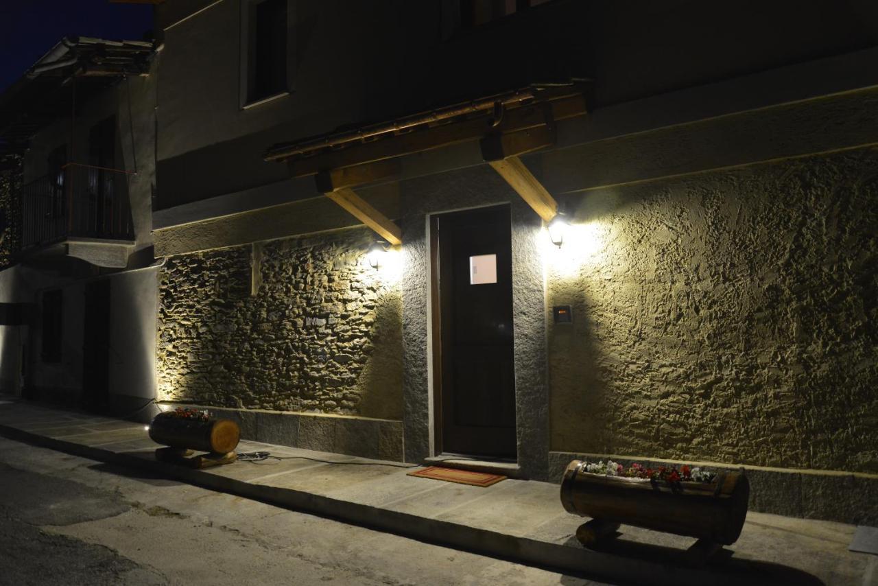 Agriturismo Ai Pruesot Bagnolo Piemonte Exterior foto