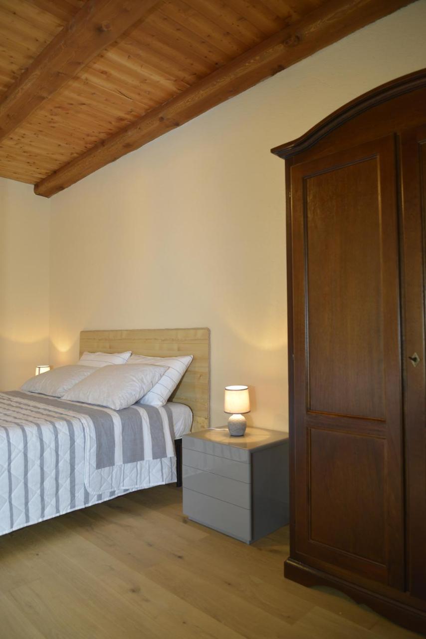 Agriturismo Ai Pruesot Bagnolo Piemonte Exterior foto