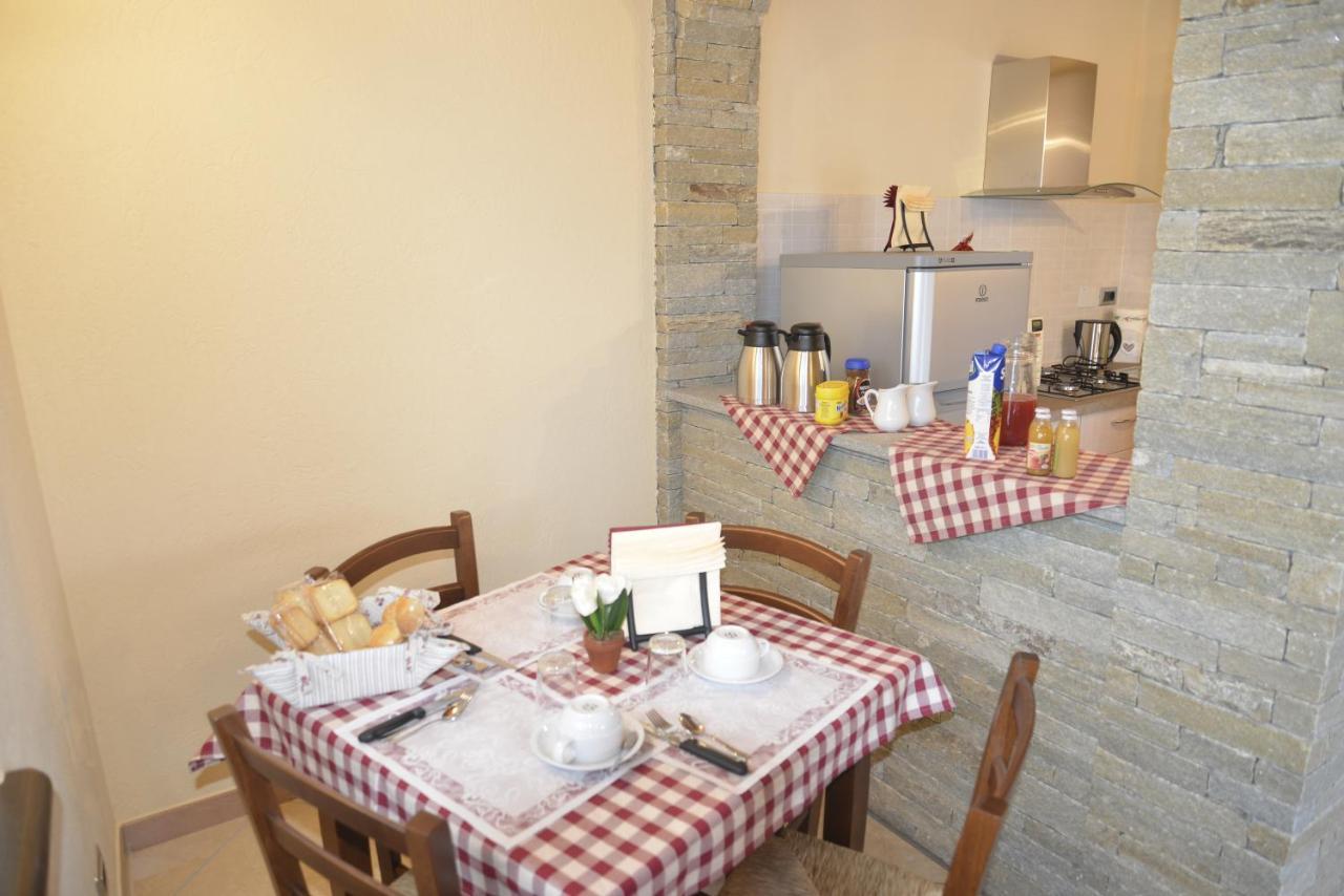 Agriturismo Ai Pruesot Bagnolo Piemonte Exterior foto
