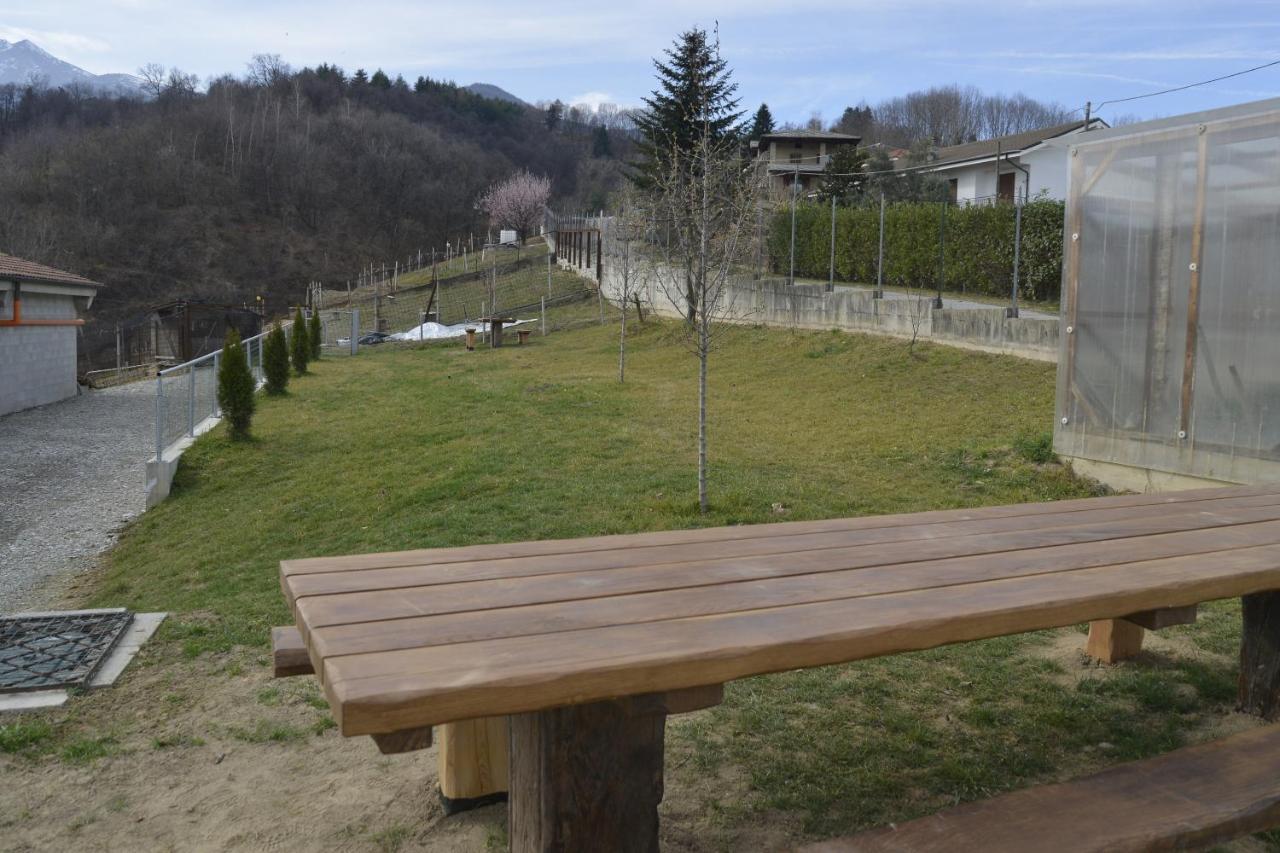 Agriturismo Ai Pruesot Bagnolo Piemonte Exterior foto